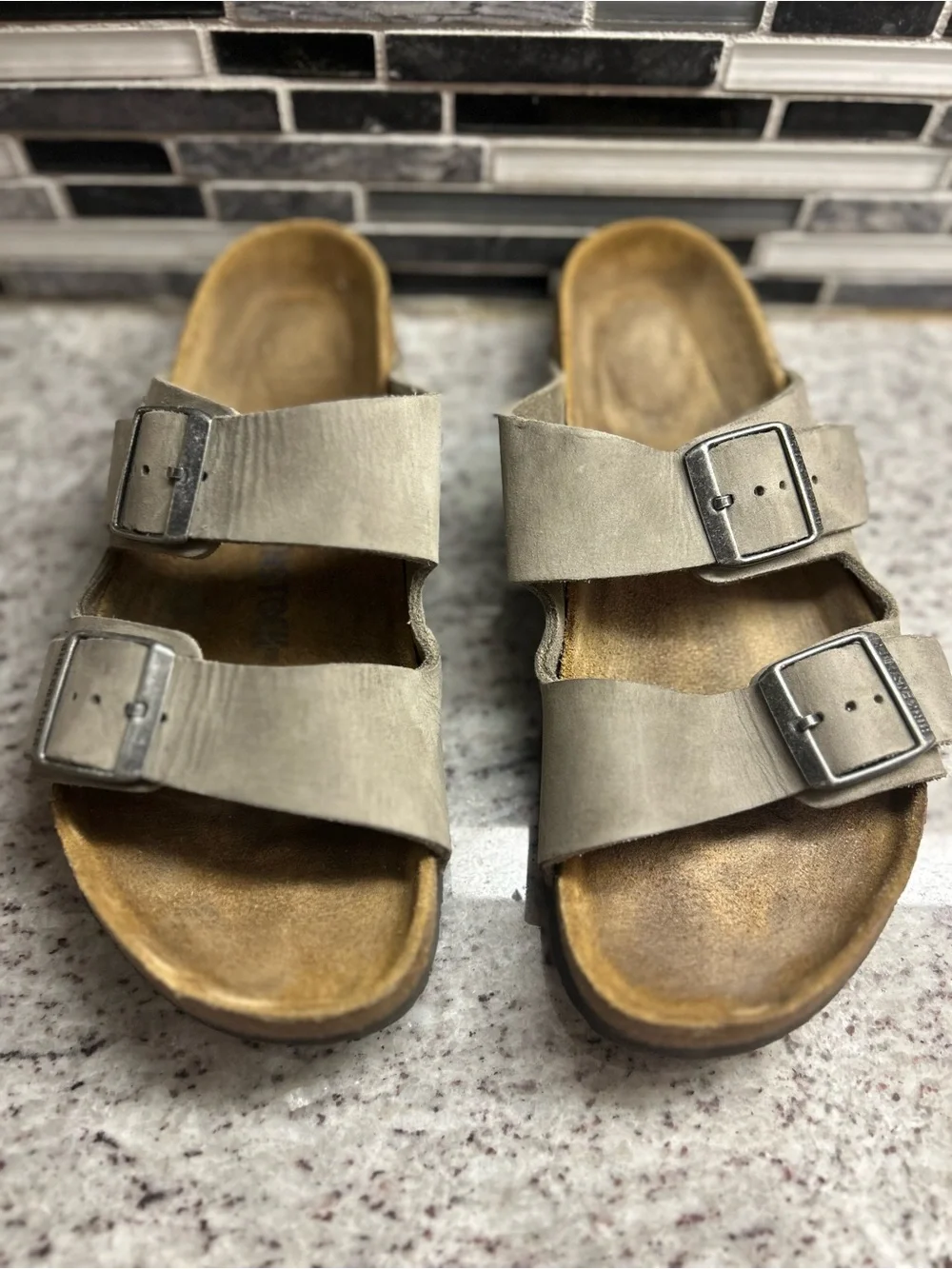 Birkenstock Arizona Gray Leather slip on Sandals size 8(39)